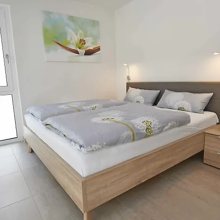 Haus Kap Arkona In - 02 Mit Kamin Und Terrasse شقة *